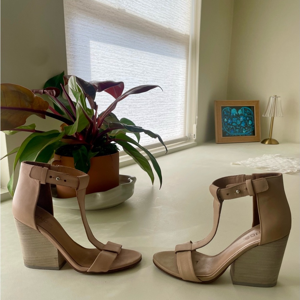 Vince Heel Sandal Nude Leather sz 6 EUC - Picture 3 of 3